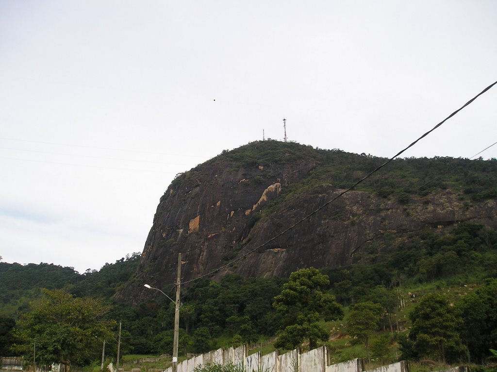 Pedra itauna by Marco Antônio Caldei…