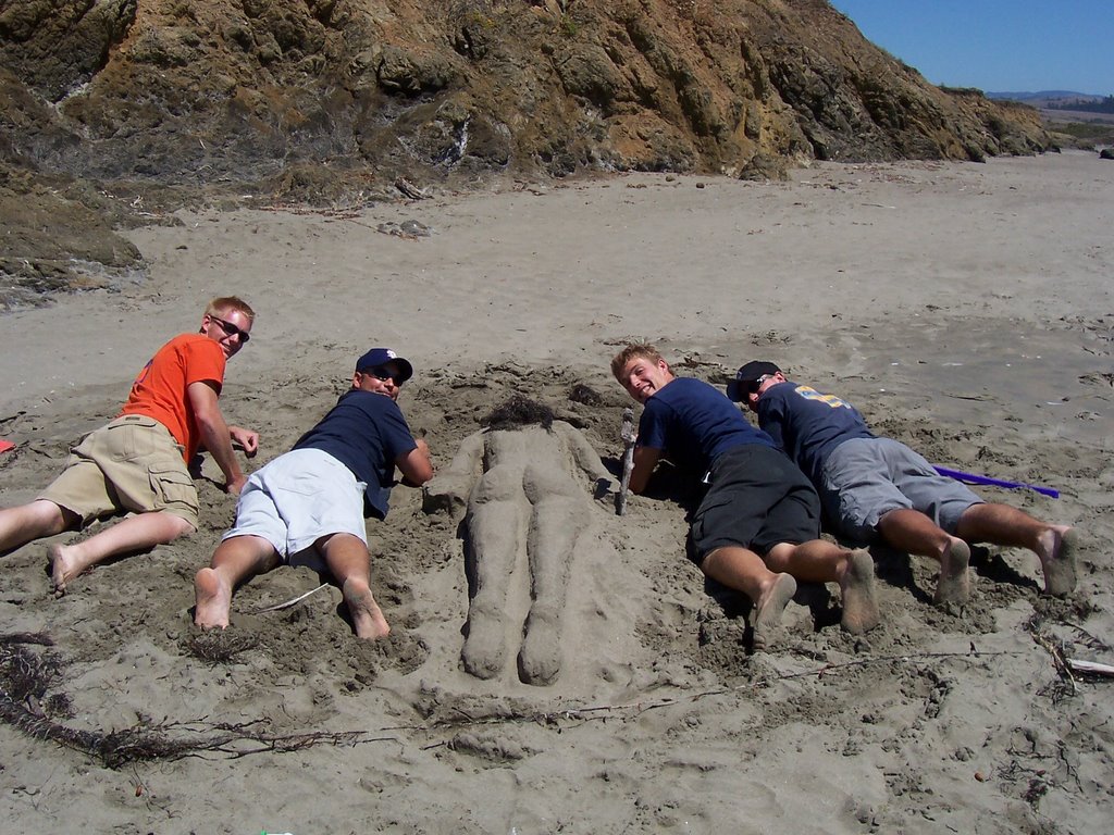 Beach babes by rustyman