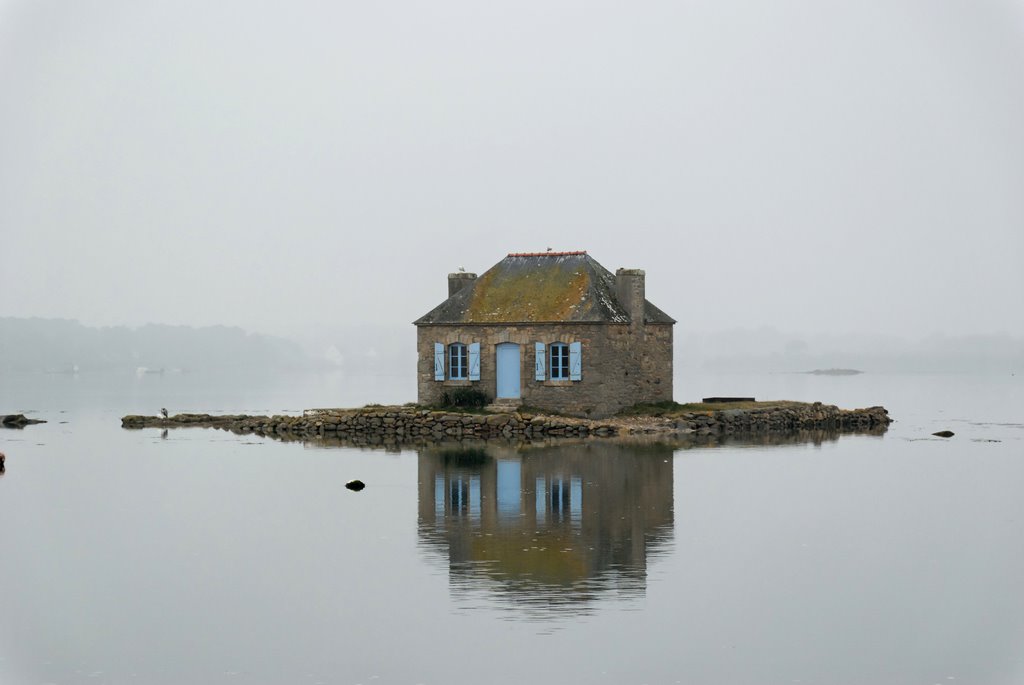 St Cado by Jacques GREGOIRE