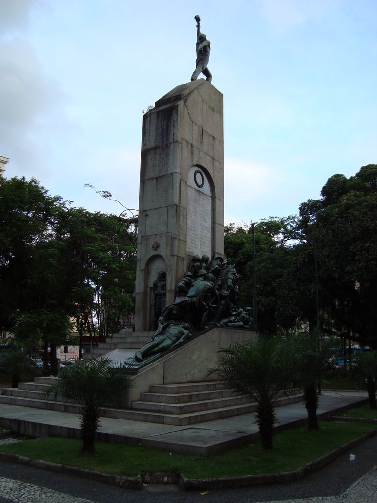 Monumento a Revolução paulista de 1932. by J. C. de Carvalho