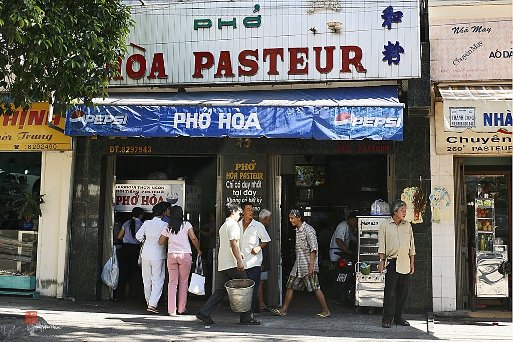 Phở Hoà Pasteur (hoangkhainhan.com) by Hoàng Khai Nhan