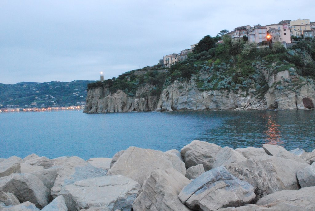 Agropoli - Il Faro by Carlo I.