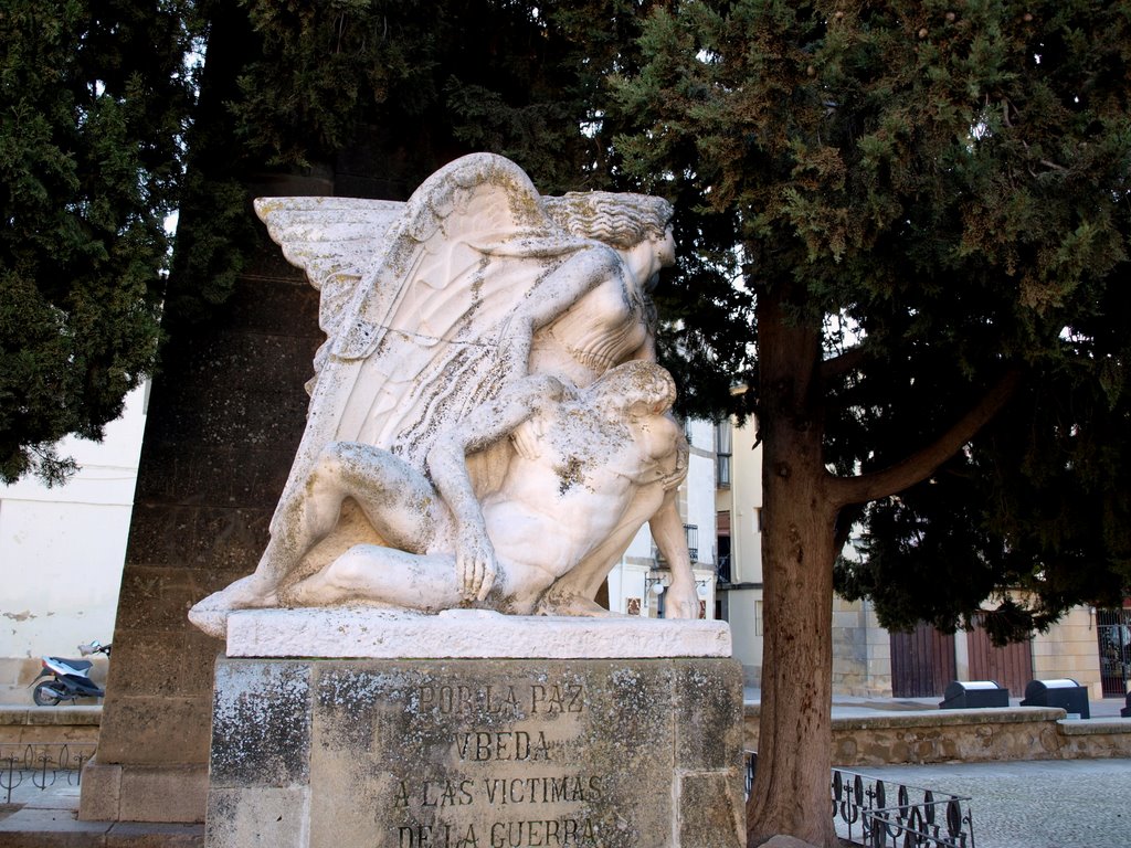 Monumento a las Victimas de la Guerra by Joaquin Toledo