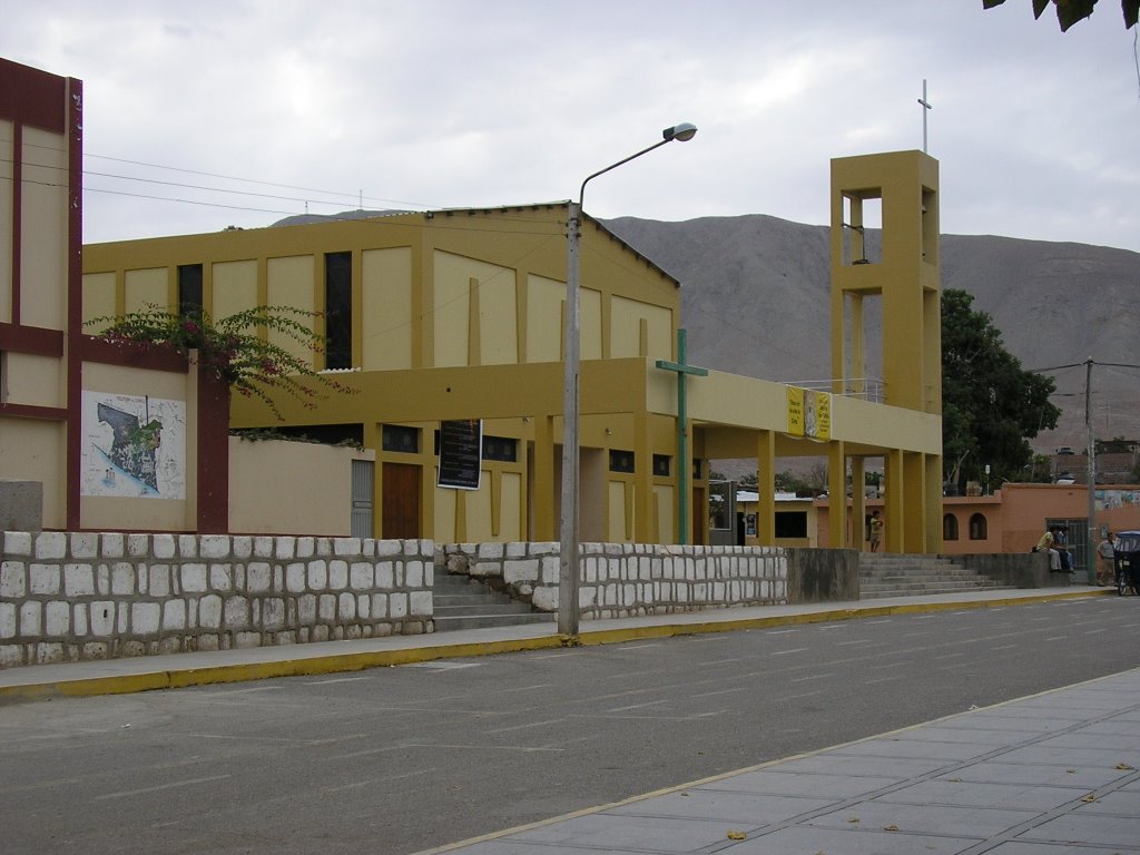 Iglesia parroquial, Caraveli by Jose Antonio Cabero