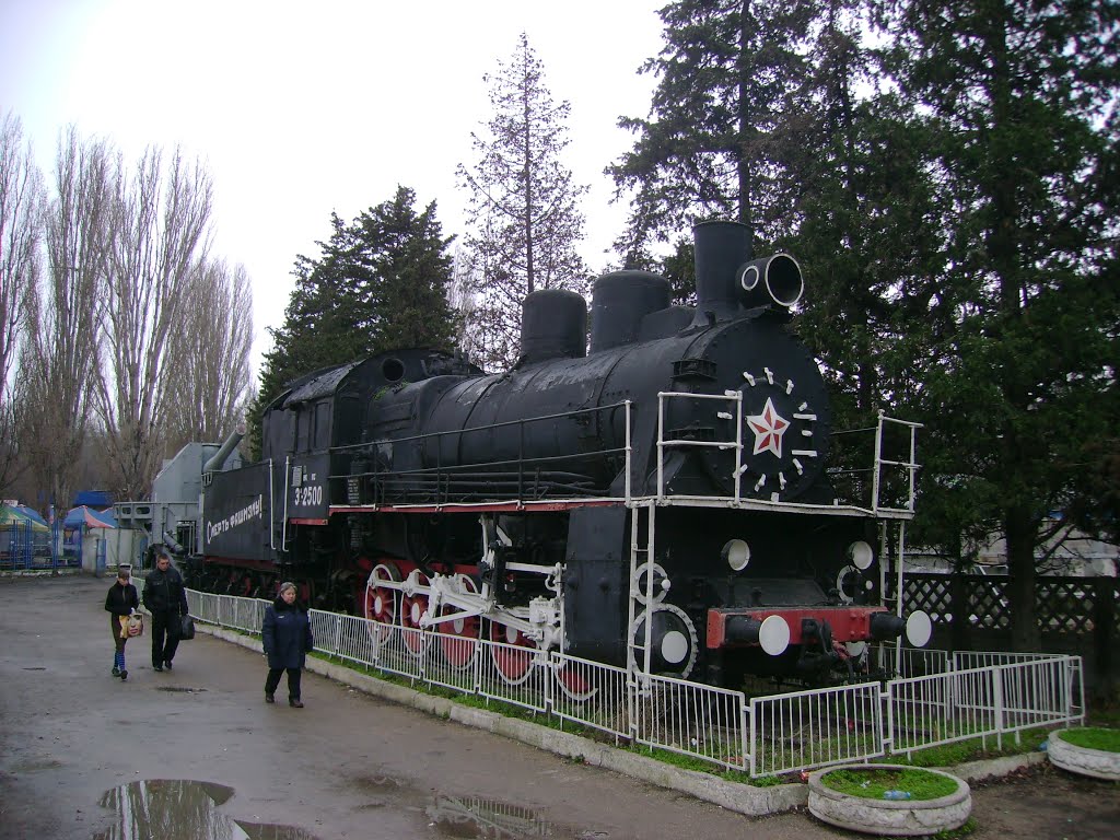 Monument "Lokomotiv" by Geokub