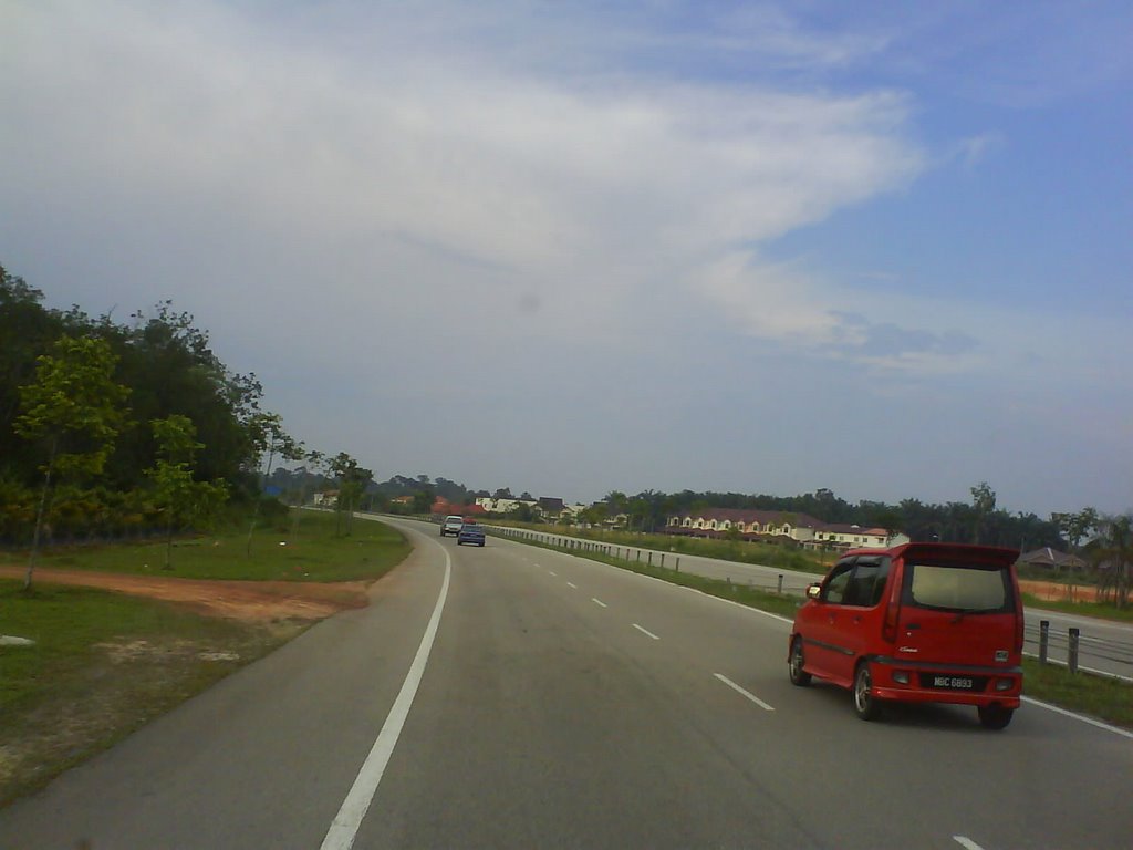 Muar Bypass (Pintasan Muar) by vincent fang s-keong