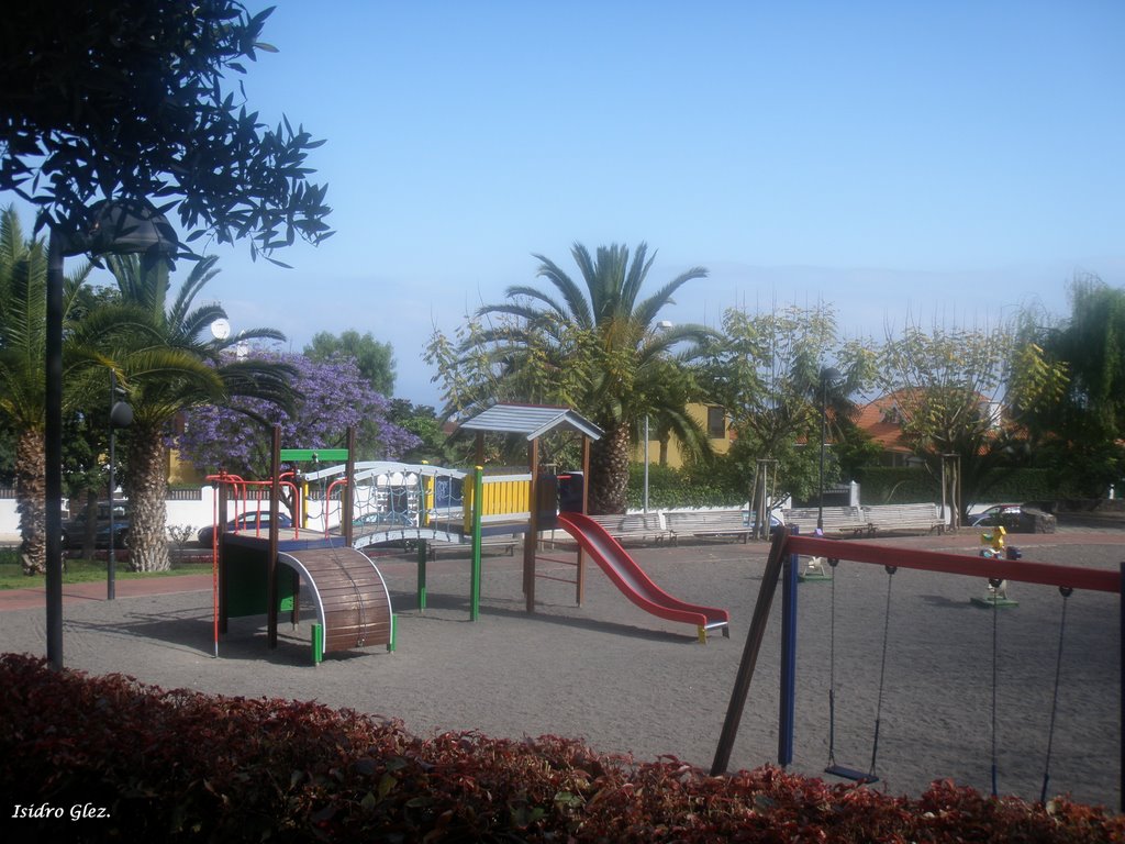 Parque Infantil by Isidro González Pérez