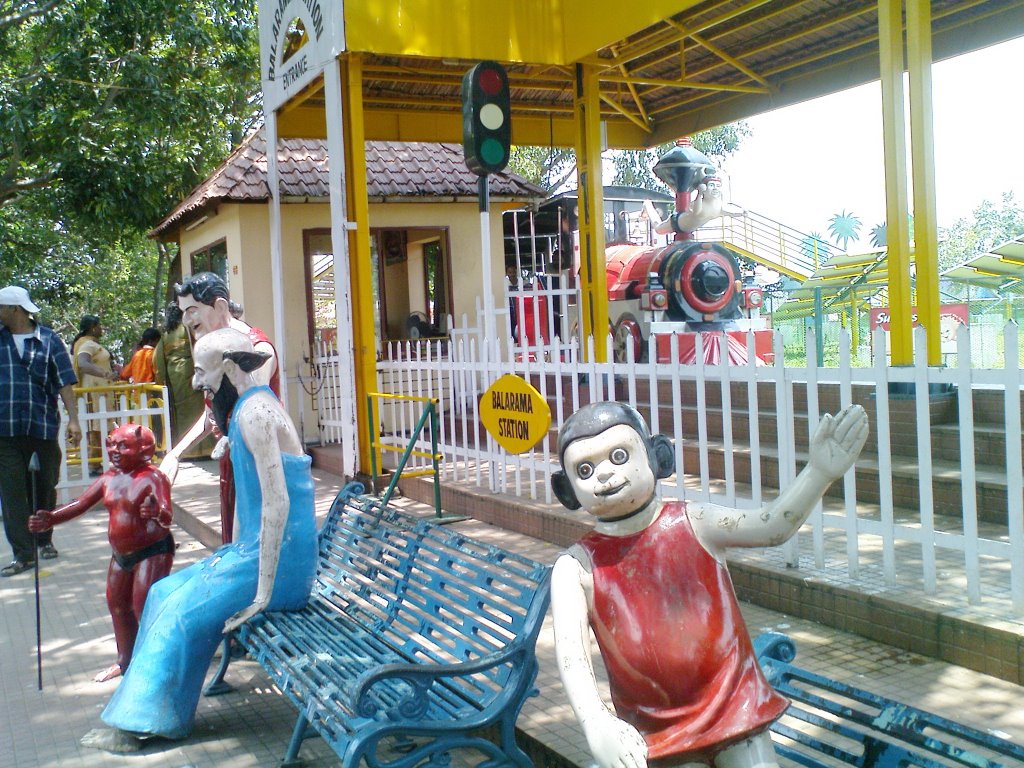 Balarama ToyTrain Station-Childrens Park-Cochin by sasheeraj