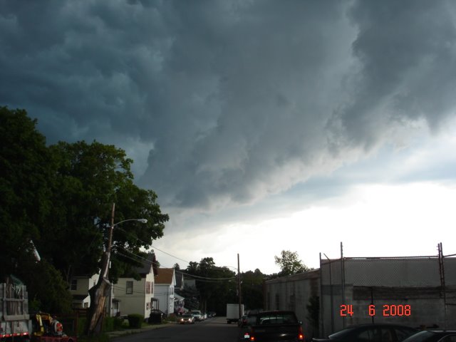 Storm on the way Marlboro MA by egnovaes