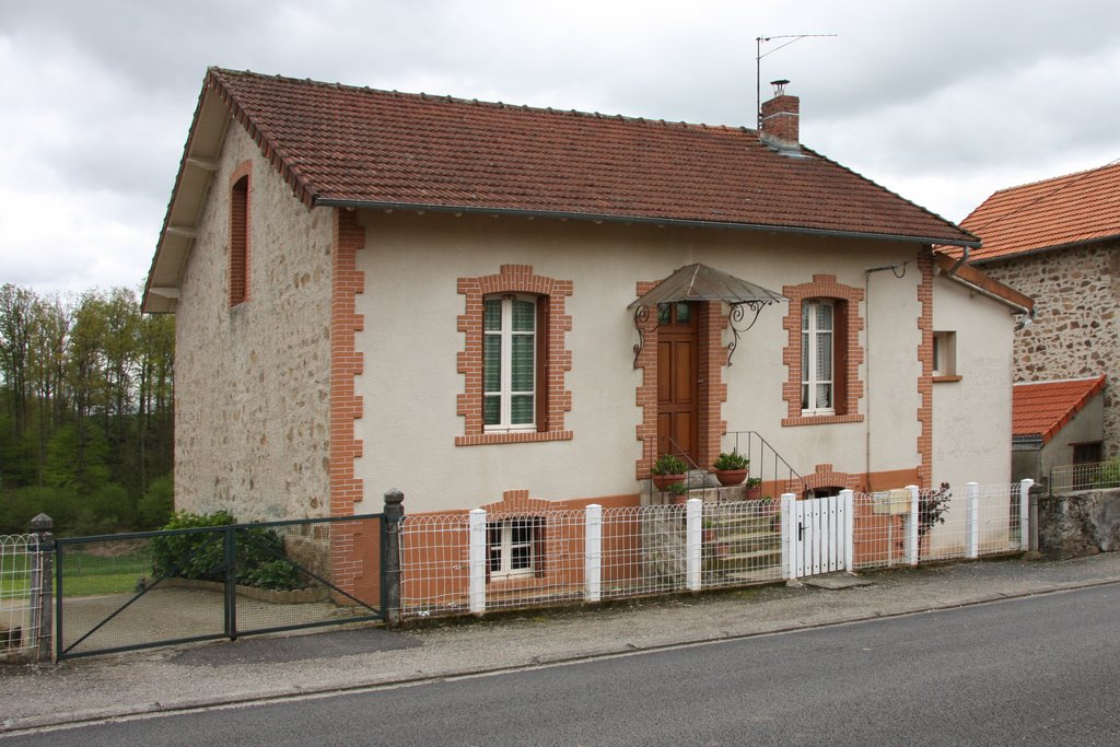 Champnétery : maisonnette by macrobert