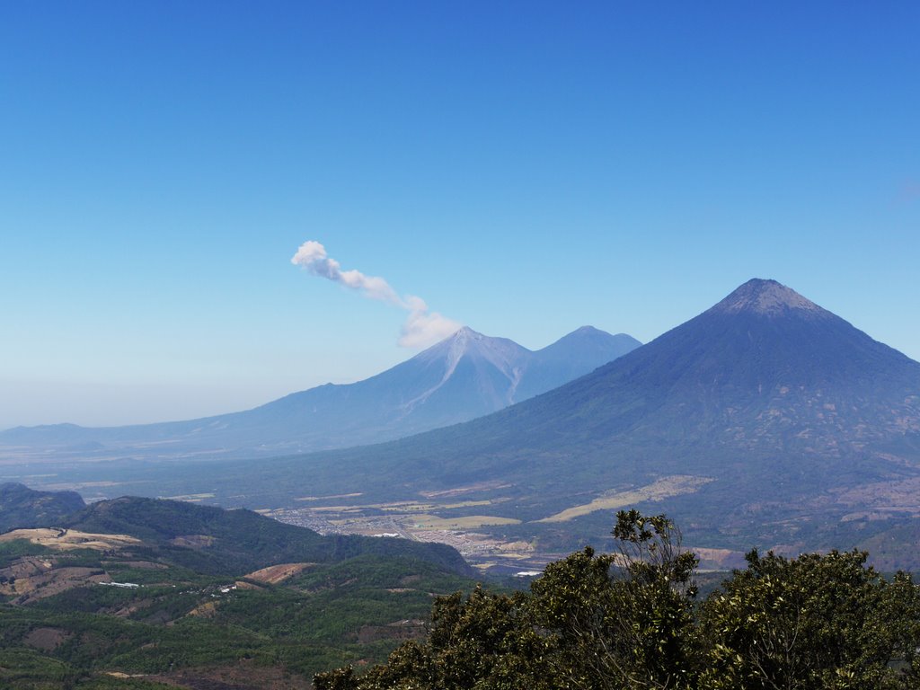 VOLCAN DE AGUA desde el VOLCAN PACAYA by remeicanadell