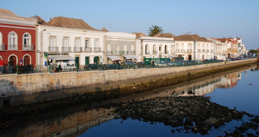 Tavira, rive gauche by Luc Gruson