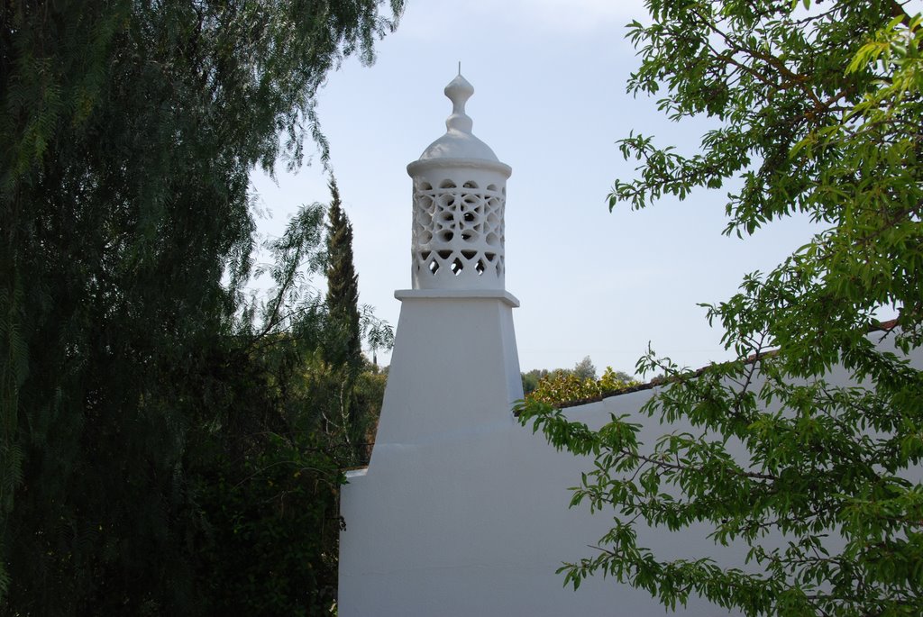 Cheminée de l'Algarve by Luc Gruson