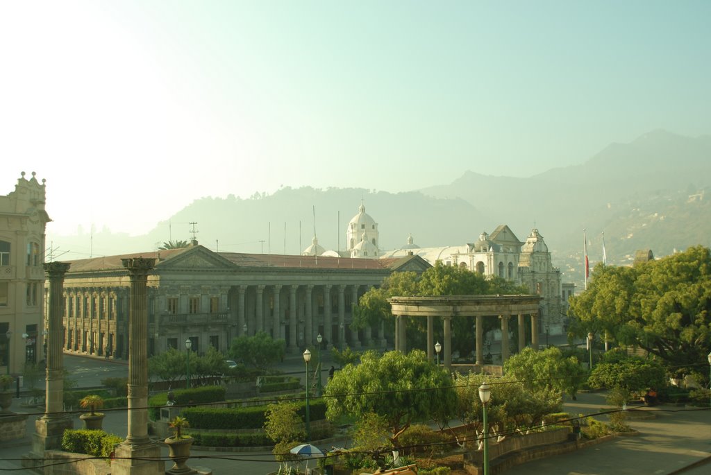 Parque Central Diurna by xiscogt