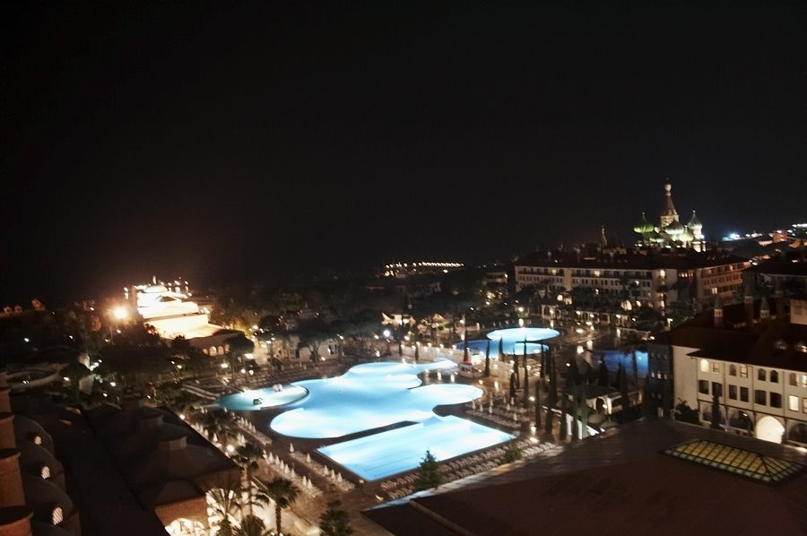 Topkapi Palace - Night overview by errnestino