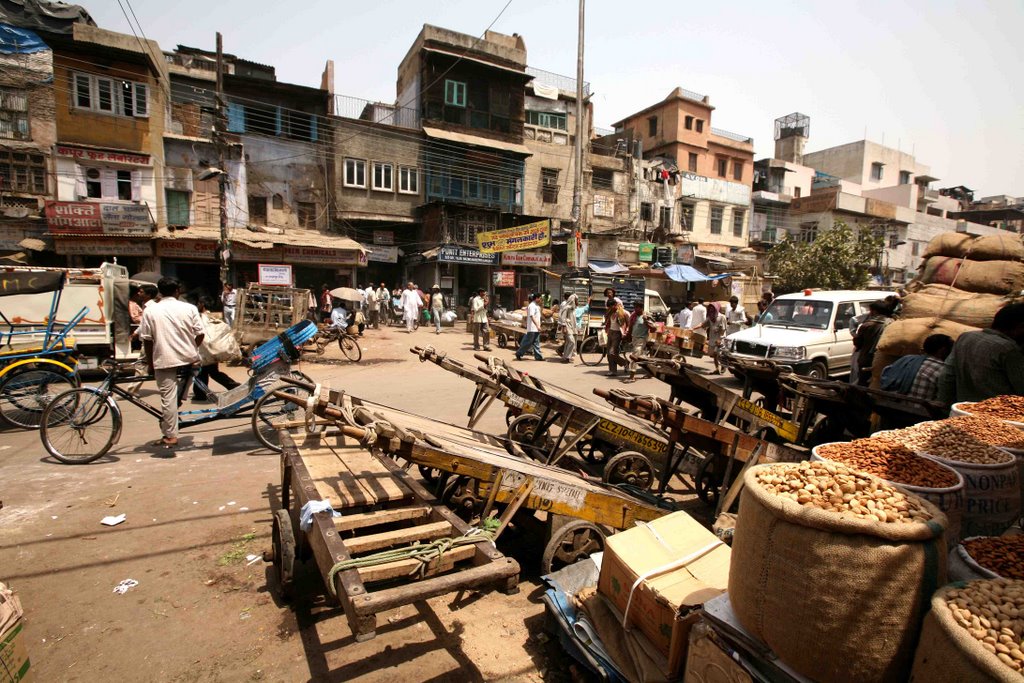 Old Delhi - Khari Baoli Road by david.w.omalley