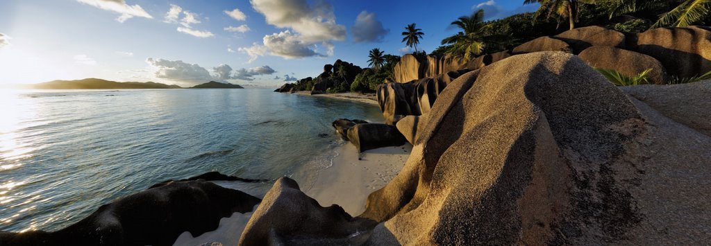 Anse Source d' Argent beach by Martin Harvey (www.w…