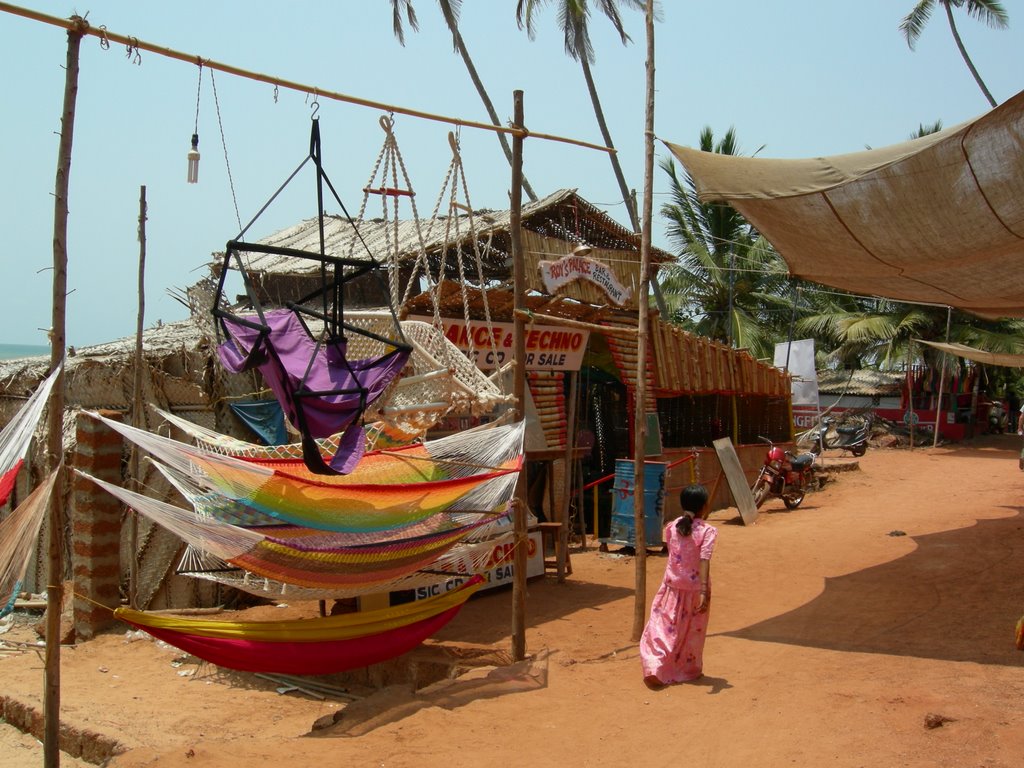 Anjuna Fleamarket by Will Return