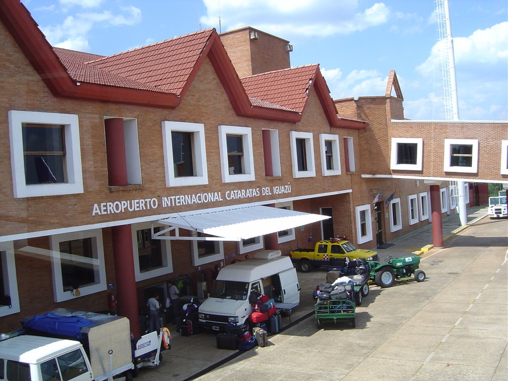 Aeropuerto Cataratas Iguazú by Manuel Soler Mayor