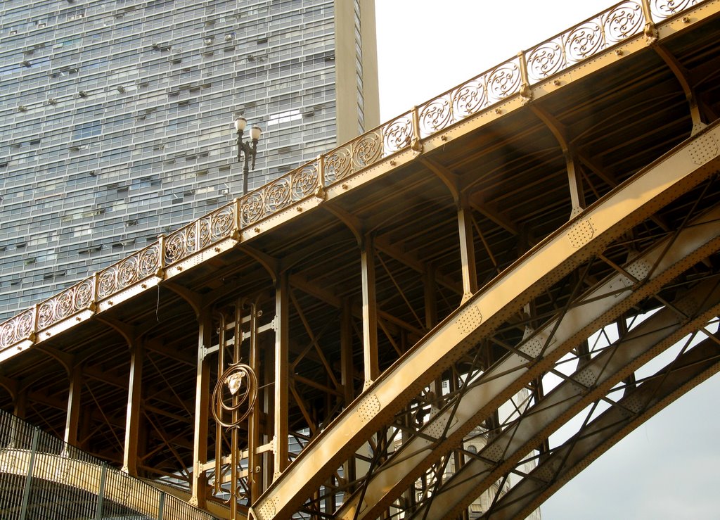 Viaduto Santa Ifigênia - São Paulo, SP, Brasil. by André Bonacin