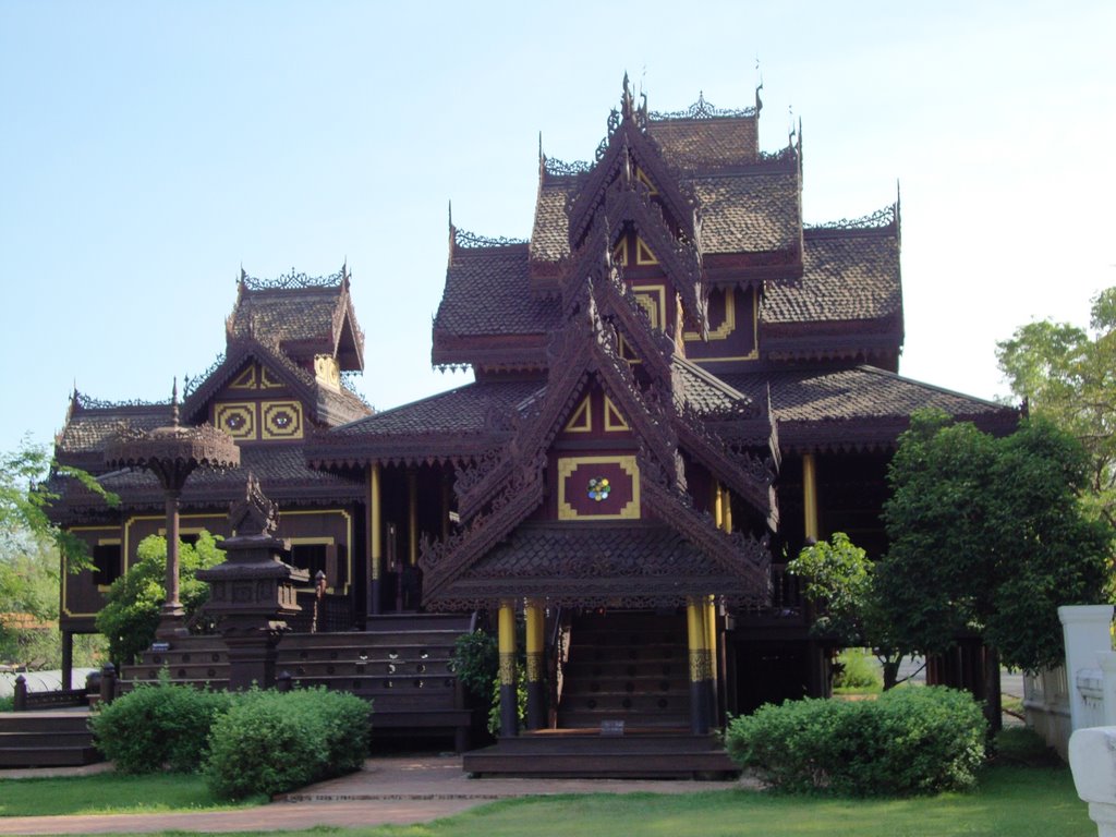 Wat Chong Kham of Lampang by Subhamay Chattopadhy…