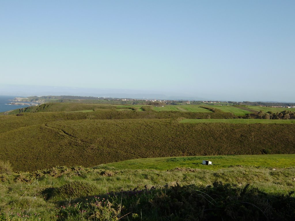 Campos de gozon- asturias by nubledo