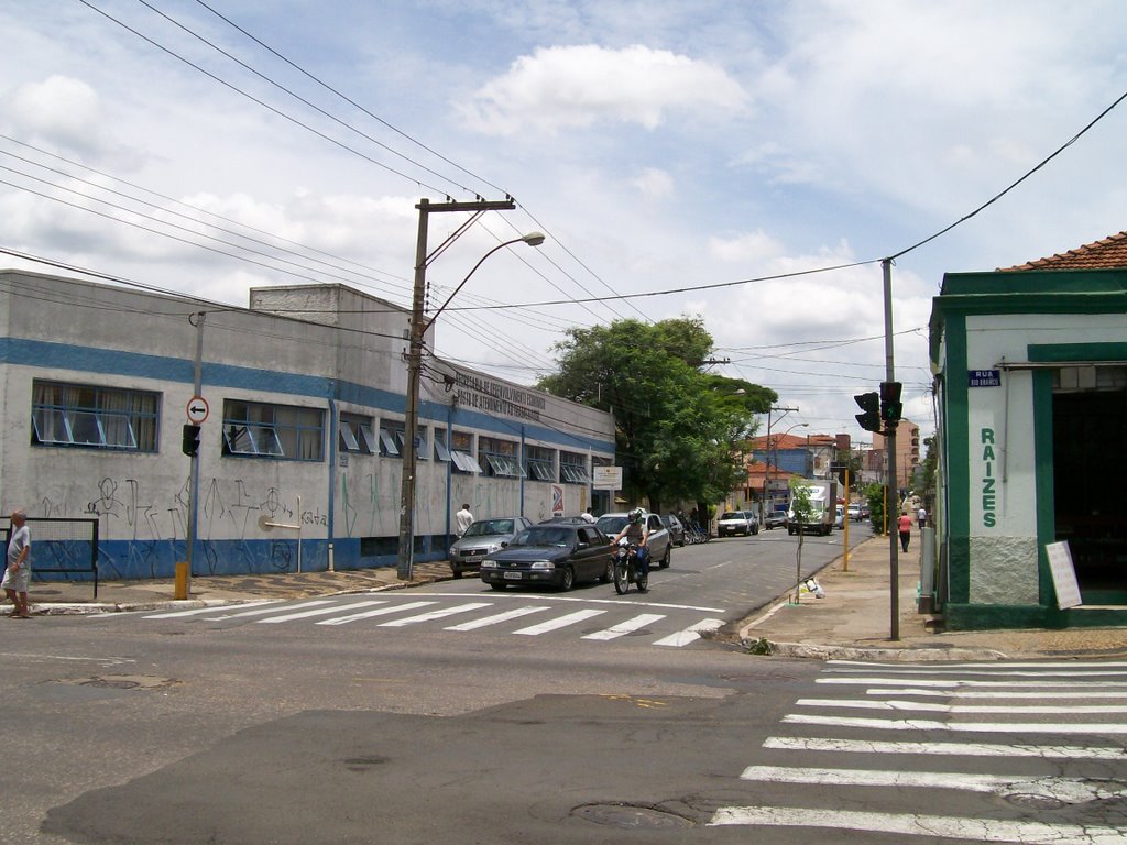 Rua Dom Pedro ll com o Posto de Atendimento ao Trabalhador by Cleuza Daros