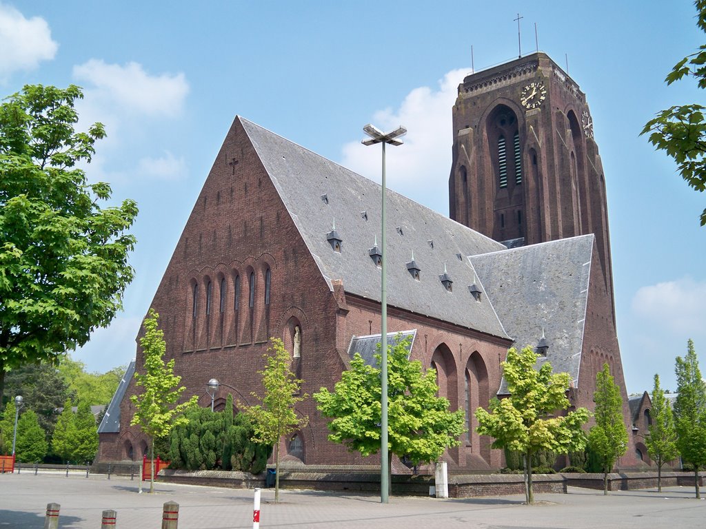 Kerk van Eisden tuinwijk by Karaoglu Sinan