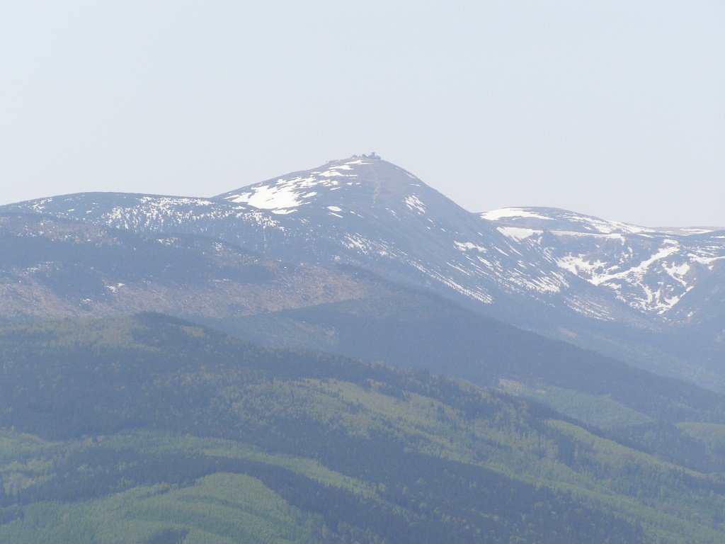 May snow in Karkonosze by Dodge