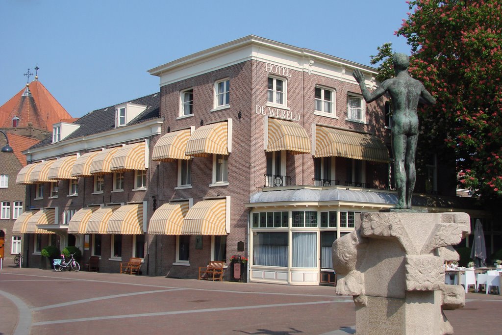 Hotel de Wereld, Wageningen by Carel van der Lippe