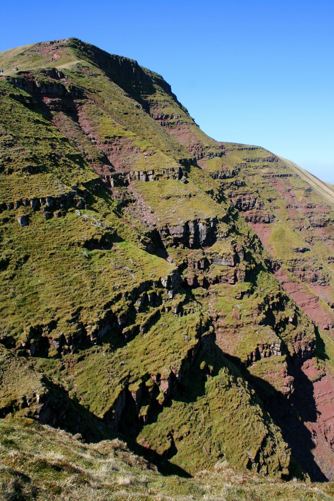 The North East Face of Pen y Fan by pete.t