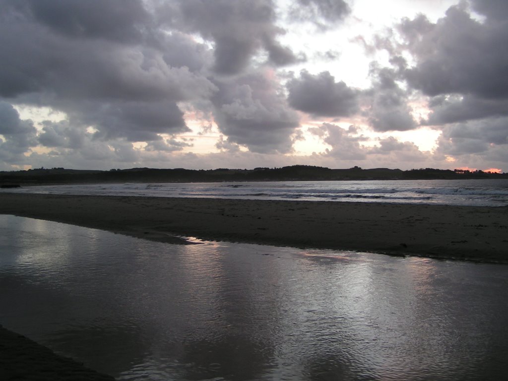 Sola Beach at evening by AntonioRG