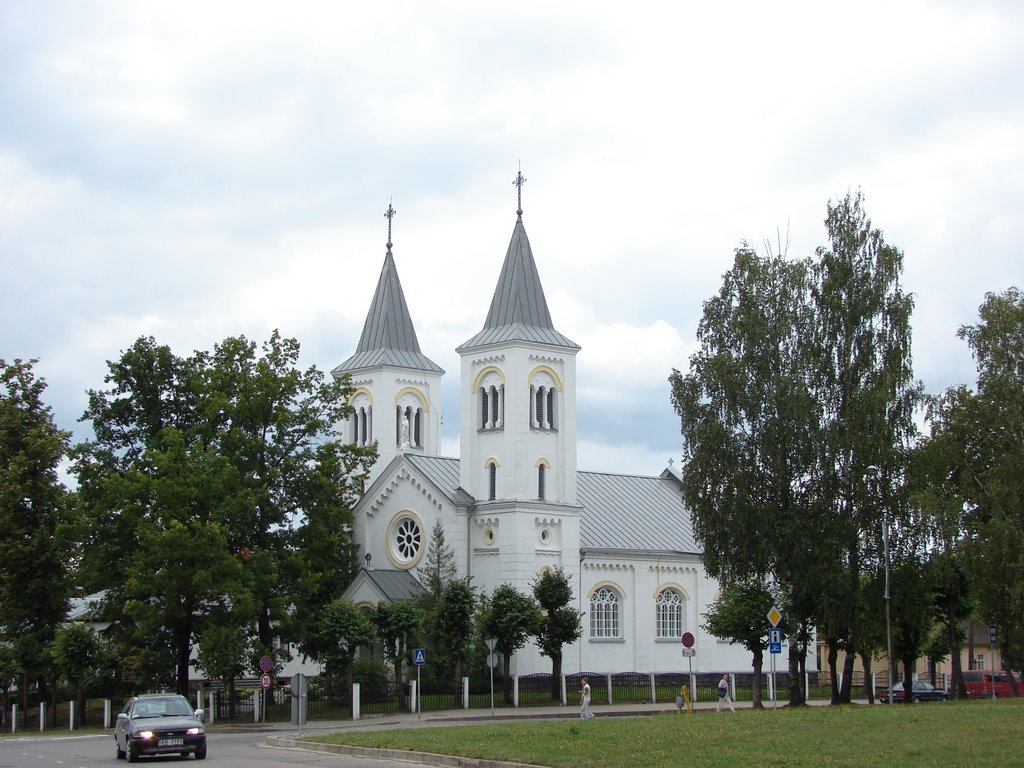 Rēzeknes Sāpju Dievmātes Romas katoļu baznīca (arh. P.Pavlovs), Atbrīvošanas aleja 87, Rēzekne, Latvia by M.Strīķis