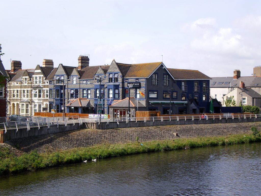 NosDa Backpacker Hotel View from Taff walkway by Gareth.Stadden