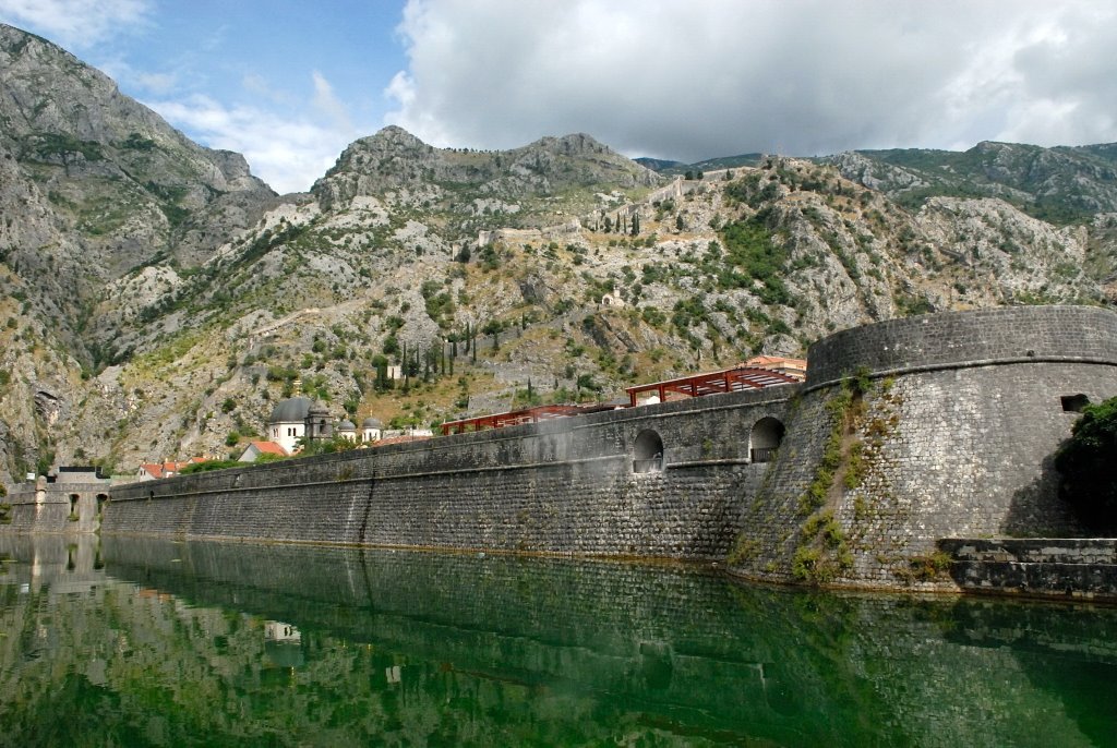 Montenegro, Kotor by Marián Ondrejček