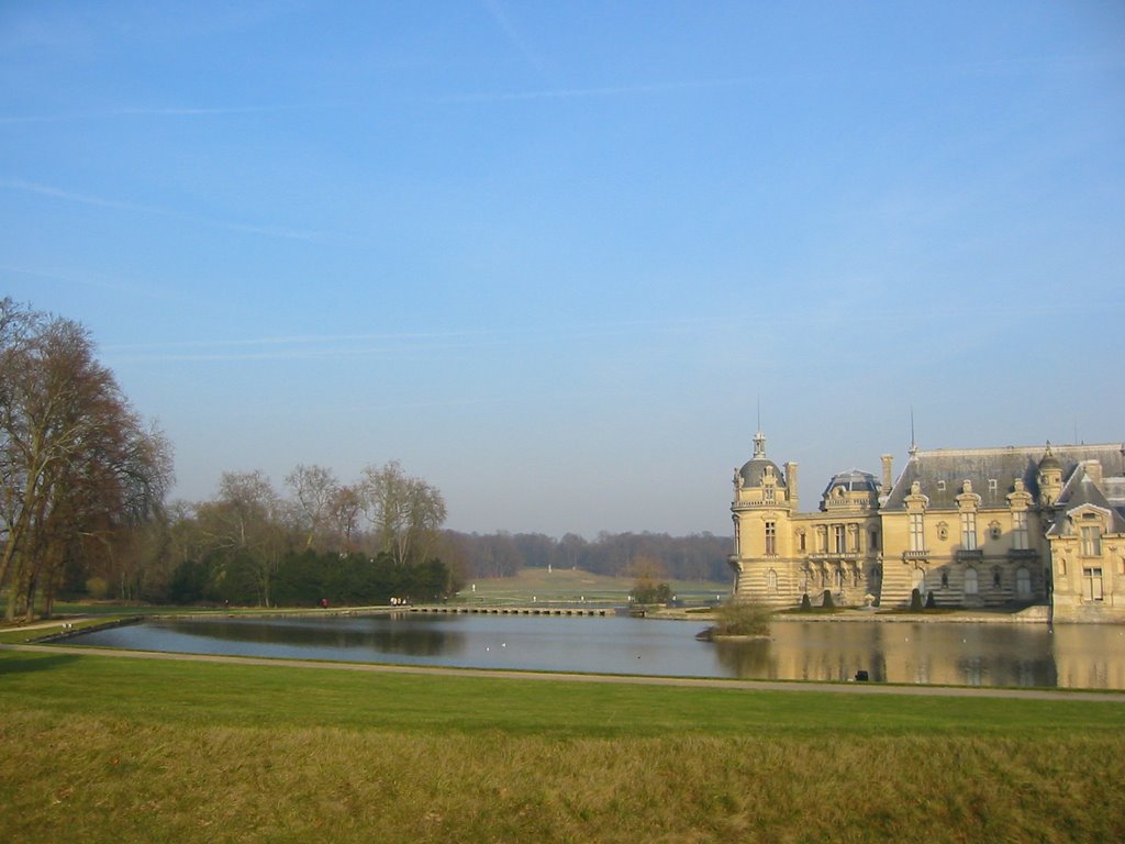 Château de Chantilly by DESRENTES ERIC