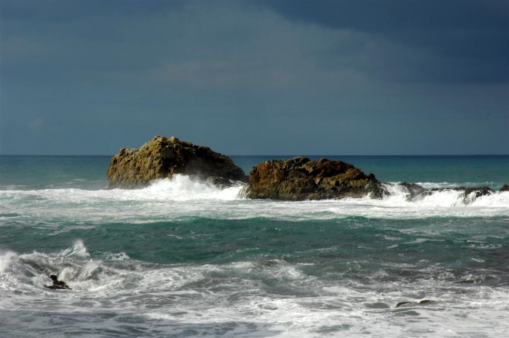 Santa Cruz de Tenerife, Spain by FELIPE ALONSO QUINTA…