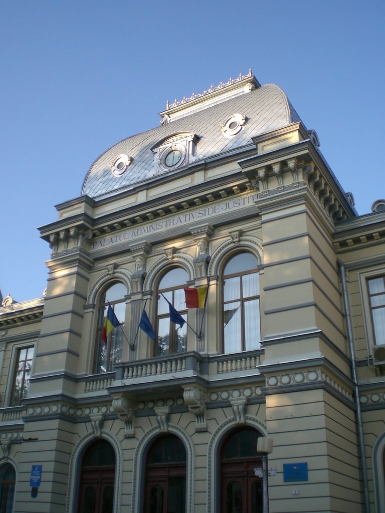 Râmnicu Sărat, Palatul Administrativ by OPAPAYA