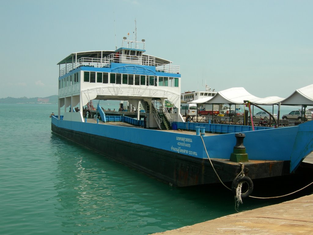 Koh Chang Ferry by ThomasD