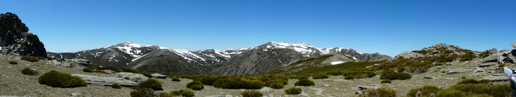 El Cerron y el Lobo desde uno de los collados de la loma del Rocin by EC-TOR