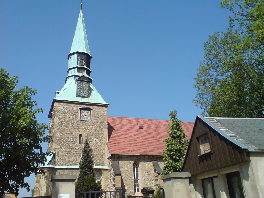 Leubnitzer Kirche ( 03.05.2009 ) by Georg Mischke