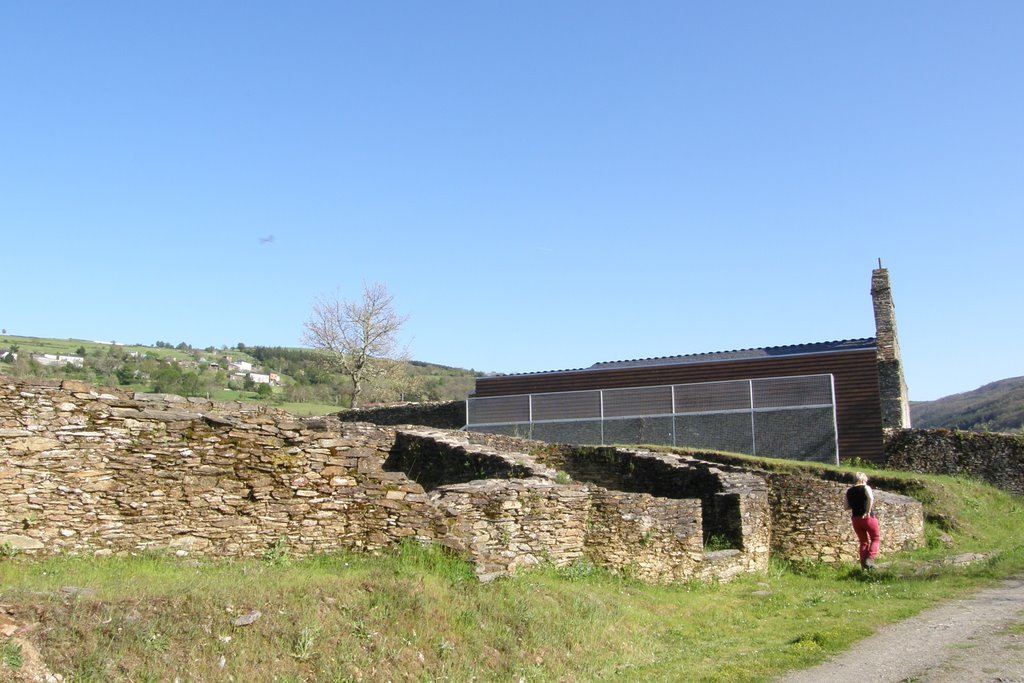 Igreja d'O Castro de Cervantes by manuel carnota