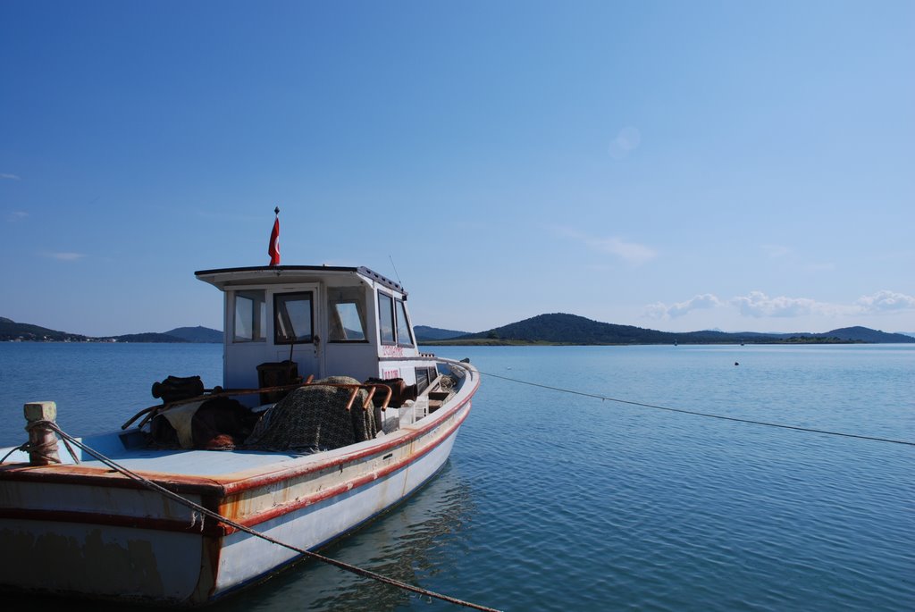 Cunda Adası by AdEm-E