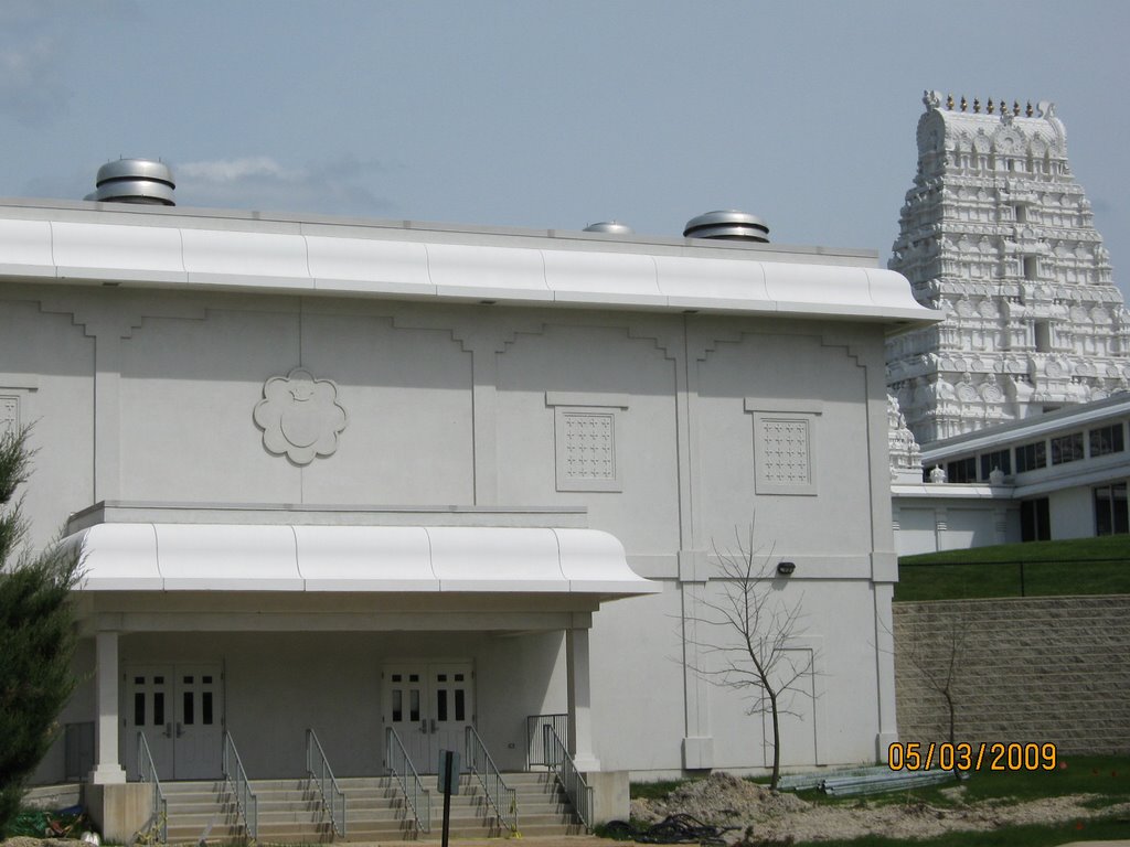 Hindu temple lemont by Heather Gruber