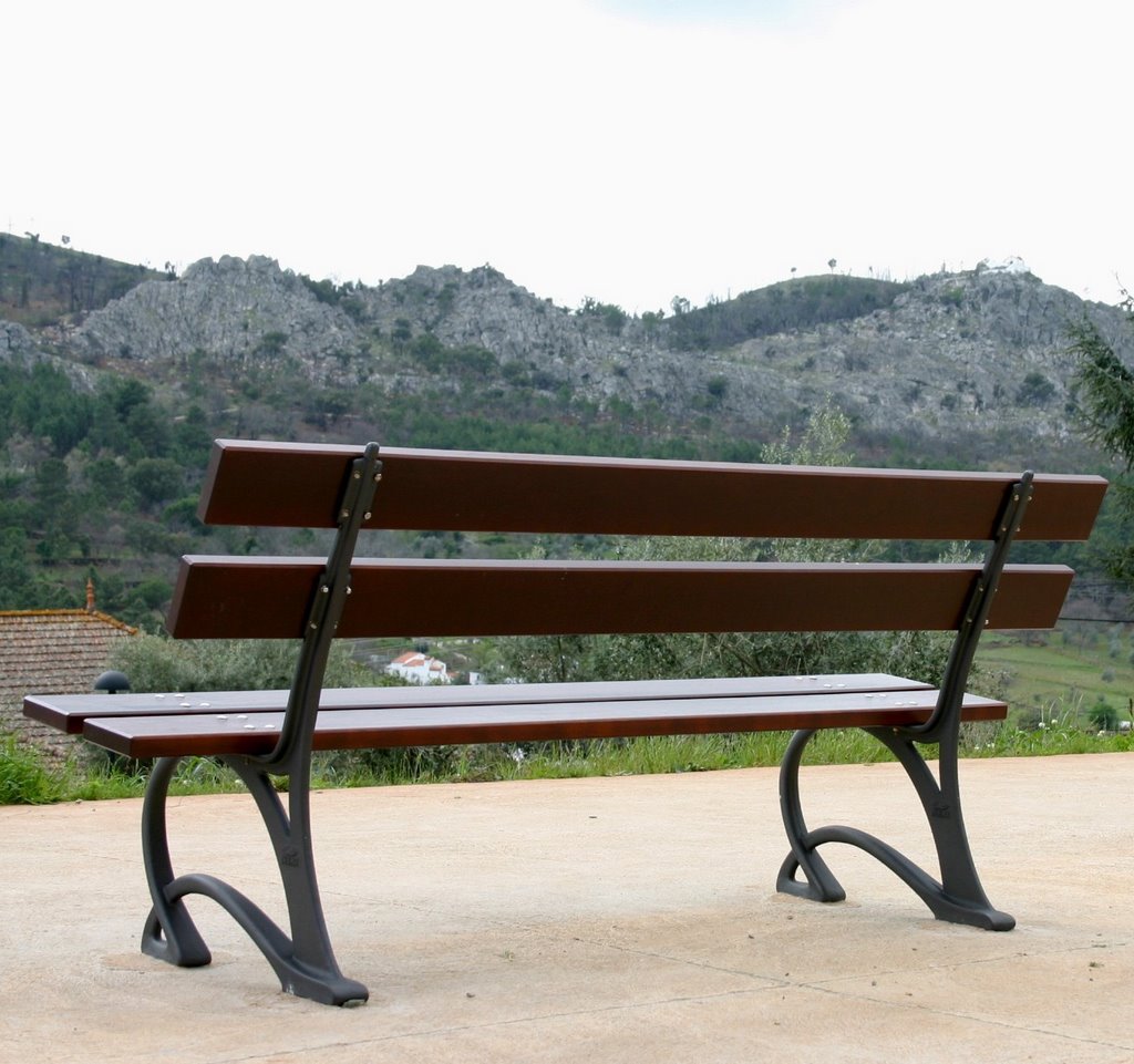 CASTELO DE VIDE village-Looking The Mountain by Del Dias