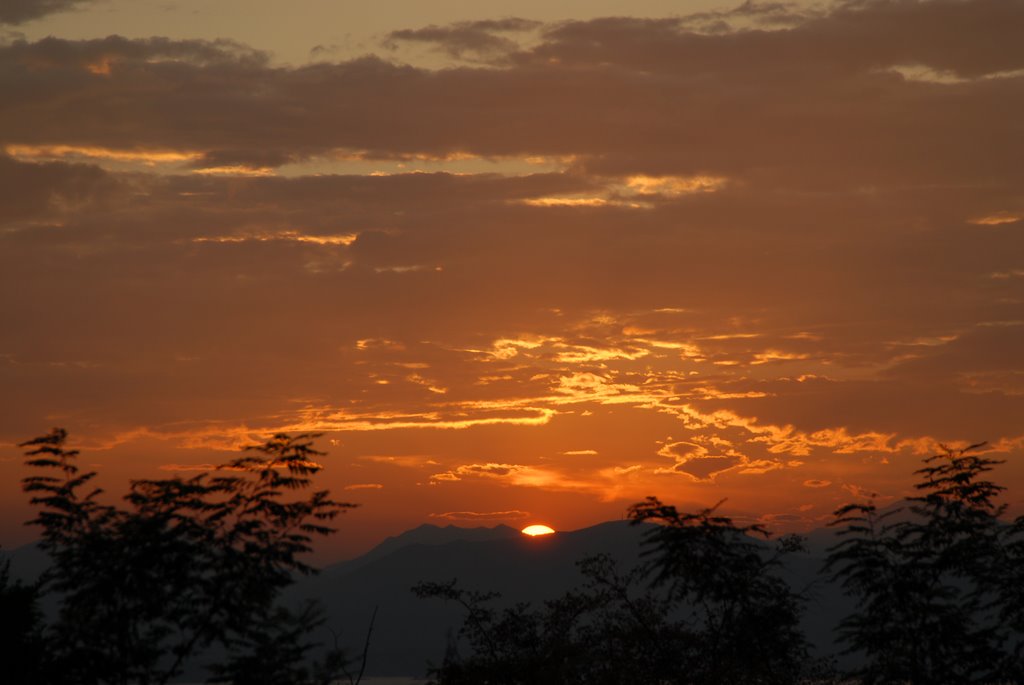 Tramonto sul garda by nicola boschetto