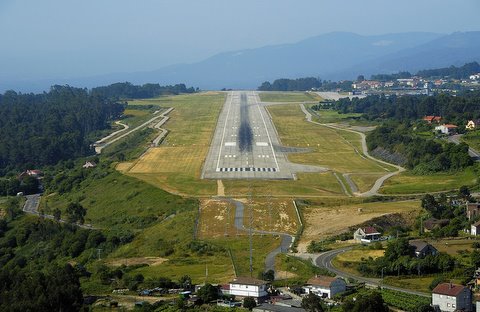 Vigo Airport by E747