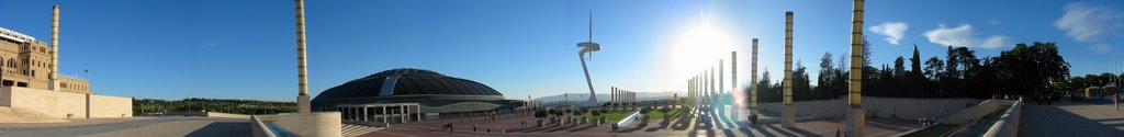 Montjuich desde el estadio Lluis Companys by Javier Arau