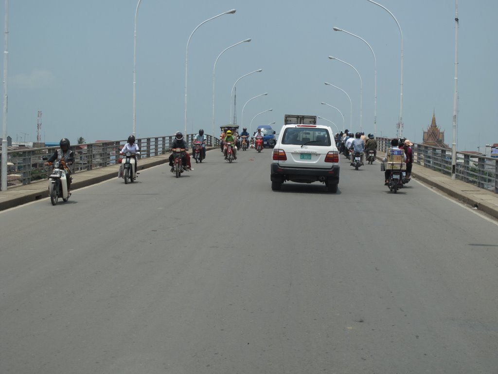 Preah Monivong bridge by Ngọc Viên