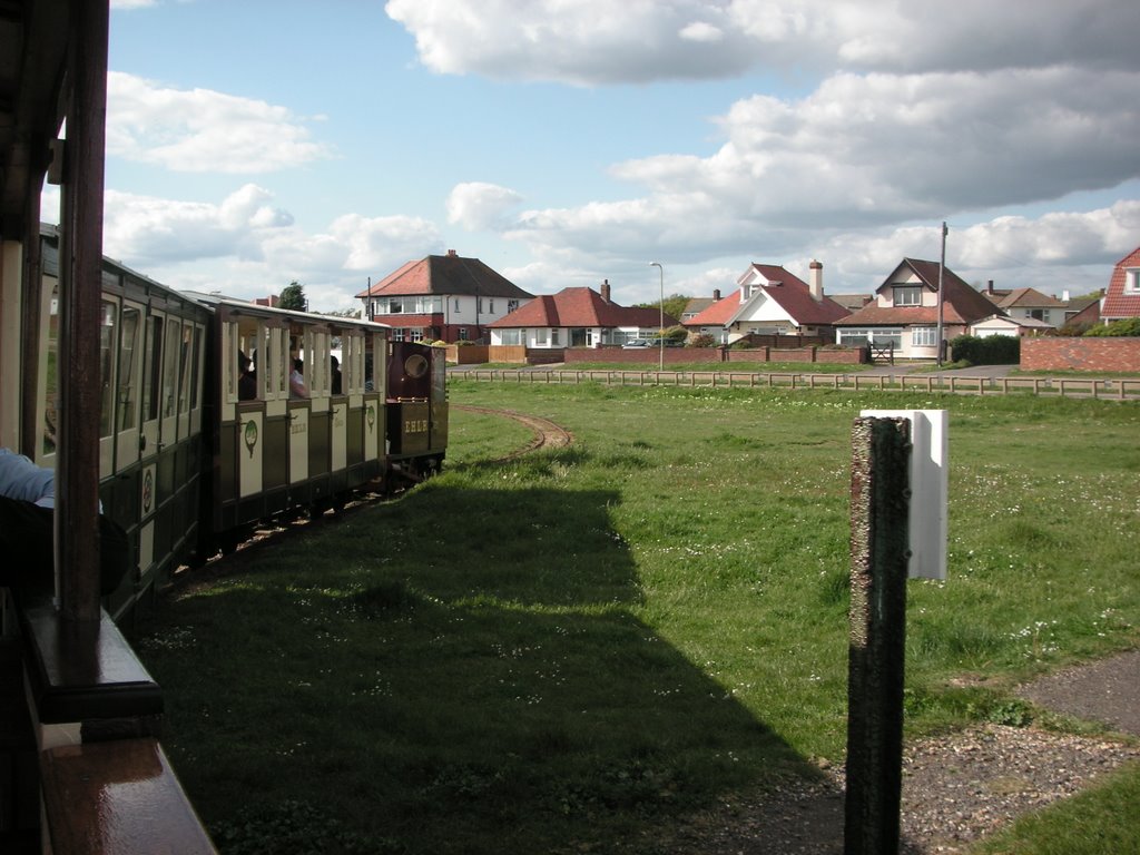 Hayling Beachfront Railway by sixspeed